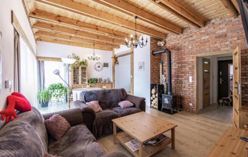 Lisewiec Maison | Amazing Home In Jagatowo With Kitchen