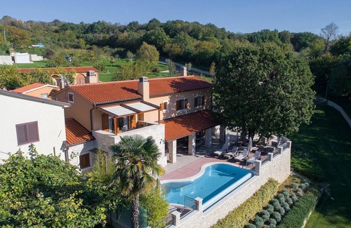 Kapelica Maison | Villa Vlastelini I