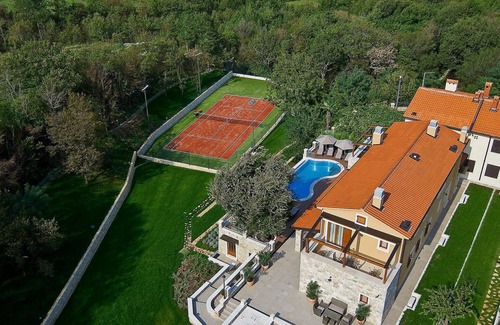 Kapelica Maison | Villa Vlastelini I