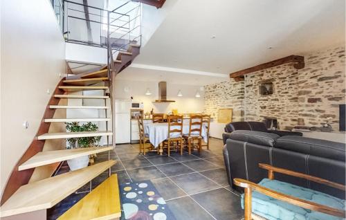 Lanouee Maison | Amazing Home In Lanouee With Wifi