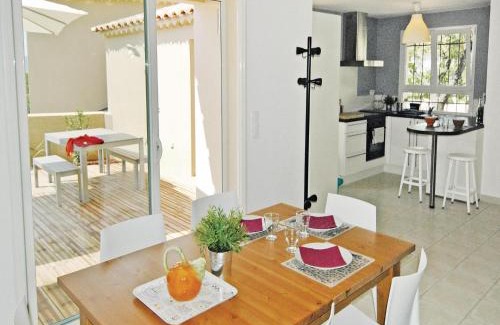 Laudun Maison | Amazing Home In Laudun-L'ardoise
