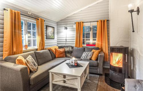 Valberg Maison | Amazing Home In Leknes With Kitchen