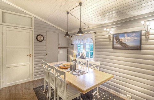 Valberg Maison | Superbe maison à Leknes avec cuisine