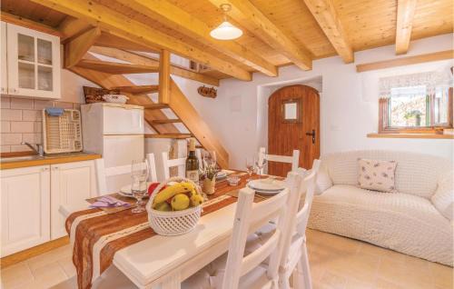 Cres Maison | Amazing Home In Lubenice With Wifi