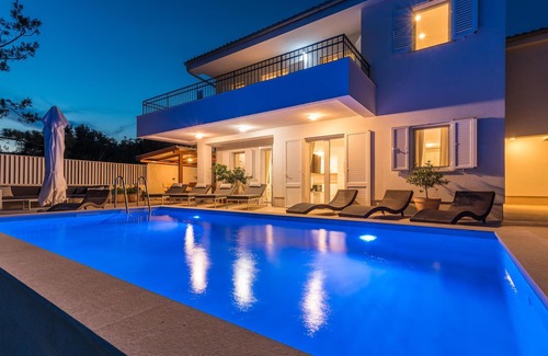 Martinscica Maison | Amazing home in Martinscica