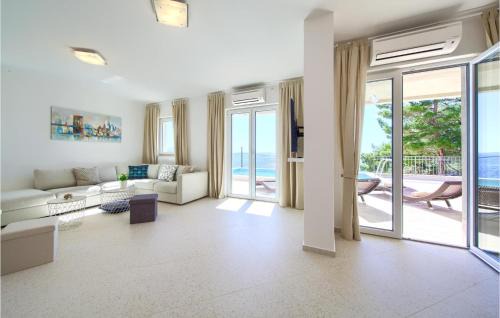 Martinscica Maison | Amazing Home In Martinscica