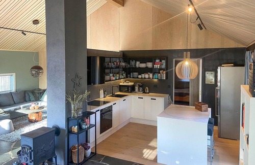 Bomlo Maison | Superbe maison à Mosterhamn