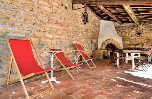 Sernhac Maison | Superbe maison à Sernhac avec WiFi