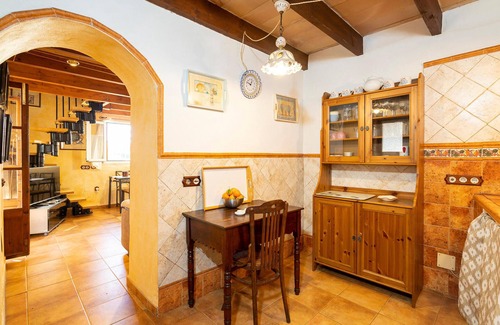 Sineu Maison | Homme incroyable à Sineu