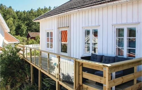 Arendal Maison | Amazing Home In Staubø With Wifi