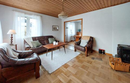 Brana Maison | Amazing Home In Strömsnäsbruk With Wifi