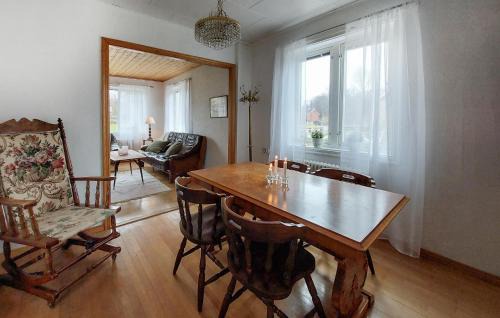 Brana Maison | Amazing Home In Strömsnäsbruk With Wifi