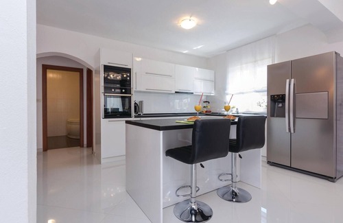 Suhovare Maison | Superbe maison à Suhovare avec cuisine
