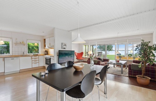 Sunds Maison | Superbe maison à Sunds avec vue sur le.