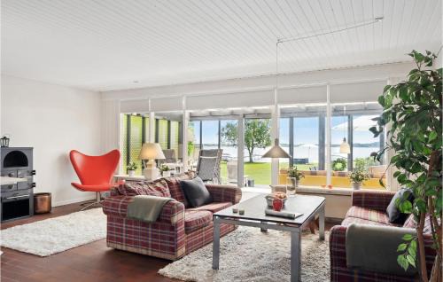 Sunds Maison | Amazing Home In Sunds With Lake View