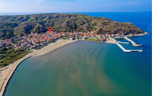 Susak Maison | Amazing Home In Susak With Kitchen