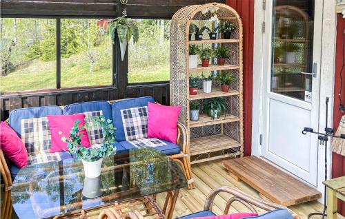 Vase Maison | Amazing Home In Väse With Kitchen