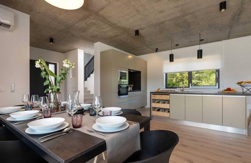 Farini Maison | Villa Perlin
