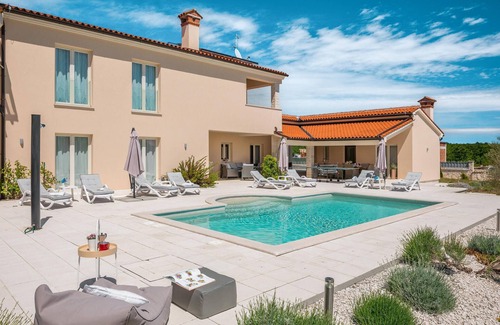 Orbanici Maison | Superbe maison de 4 chambres à Vodnjan