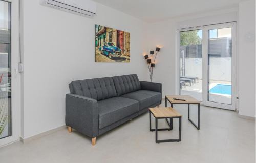 Vrsi Maison | Amazing Home In Vrsi With Wifi