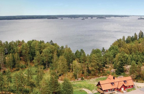 Vastra Nashulta Maison | Amazing home in Vstra Nshulta with 5 Bedrooms, Sauna and WiFi