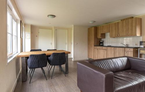 Wagenborgen Maison | Amazing Home In Wagenborgen With Wifi