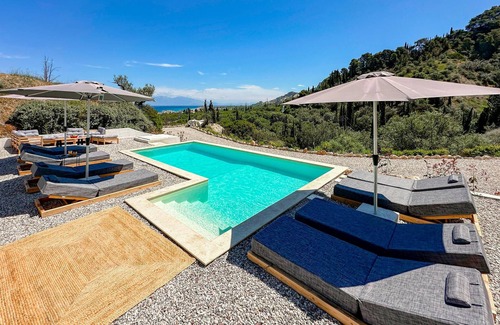 Evrostina Maison | Amazing home in Xylokastro with WiFi