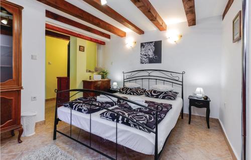 Zlobin Maison | Amazing Home In Zlobin