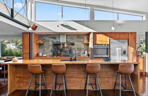 Houghton Bay Maison | Amazing home with all day sun and mesmerizing sea views out to the cook strait.