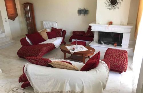 Kiato Maison | Amazing House in Kiato near the Beach