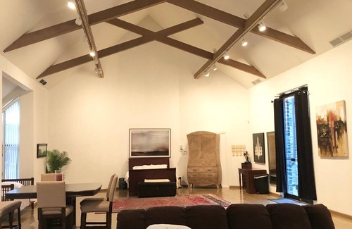 Penn Wynne Appartement | AMAZING HUGE GALLERY APARTMENT + FREE PARKING IN PRIME LOCATION