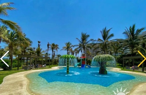 Playa Diamante Appartement | amazing, in the beach, restaurants, 8pools, gym,paddle, tennis, futbol ,voleybol