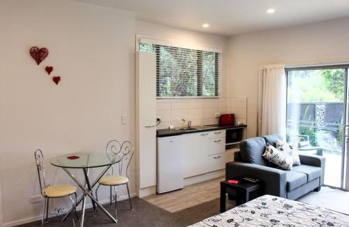 Whangamata Cabine | Amazing Kiwi Lodge