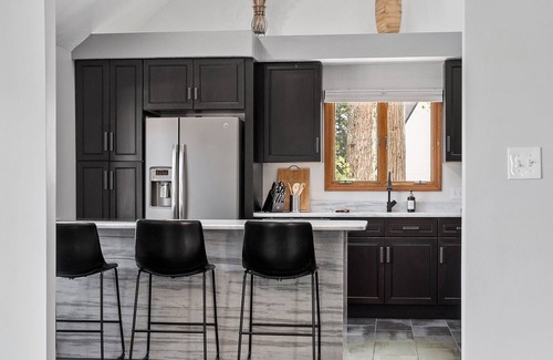Winchendon Maison | Amazing Lakefront property, Private Pool on Lake Monomonac at Tatum's Place