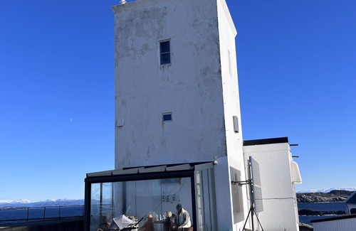 Austevoll Municipality Appartement | Amazing lighthouse in the middle of the sea! Experience wild Norwegian nature!
