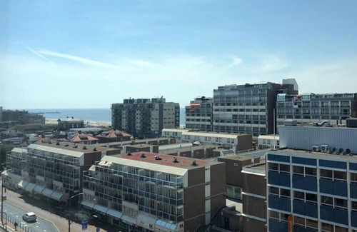 Scheveningen Badplaats Hôtel | Amazing location! Modern unit w/Easy Access to Beach, City Centre & local dining
