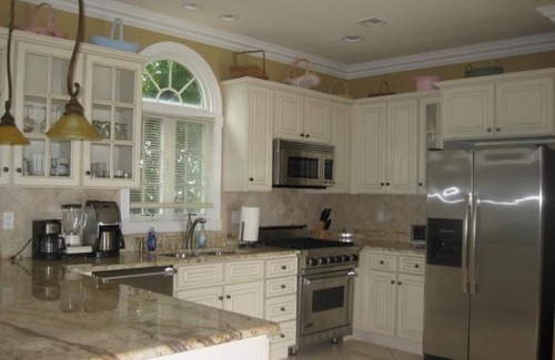 Normandy Beach Maison | Amazing Loctaion! One Block from the Beach!