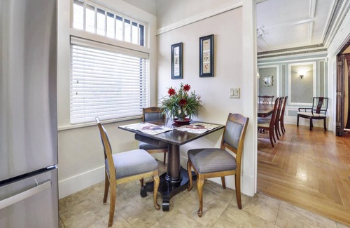 Gooding Maison | Amazing, luxurious, historic home in downtown Gooding, close to EVERYTHING!