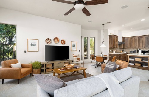 Mirabel Village Maison | Amazing Oasis w/Stunning Views & Private Hot Tub in Scottsdale, AZ!