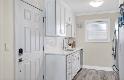 Wilmington Beach Copropriété | Amazing Ocean Views From Your Newly Renovated Oceanfront Condo in Carolina Beach