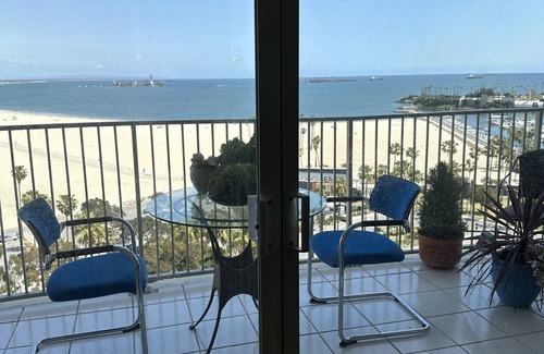 Waterfront Appartement | Amazing ocean view in a historic Long Beach building in downtown