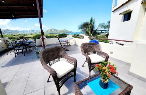 Coco Sunset Hills Appartement | Amazing Oceanview Private Villa Rooftop Terrace Walk to Beach