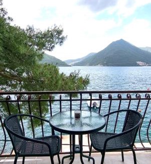 Perast Appartement | Amazing panoramic view of Perast.