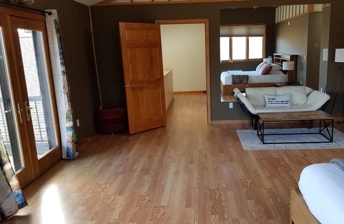 Allenwood Cabine | Amazing property in the country with lots of elbow room to enjoy.