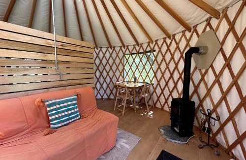 Alsea Autre | Amazing Romantic Yurt with Spectacular Landscape Views in Oregon