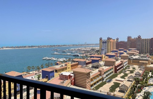 Al Alamayn Maison | amazing sea view apartment in Porto marina hotel