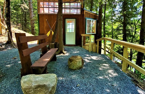 Boonville Cabine | AMAZING TREE HOUSE ON BLACK RIVER NEAR OLD FORGE, NY