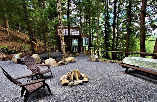 Boonville Cabine | AMAZING TREE HOUSE ON BLACK RIVER NEAR OLD FORGE, NY