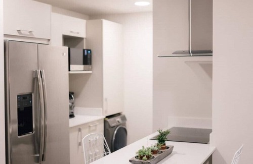 Pavas Maison | amazing view, 20th floor, near the airport.