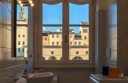 San Niccolo Appartement | Une vue imprenable sur le Ponte Vecchio et des Offices - Extrêmement silencieux - moderne - WiFi